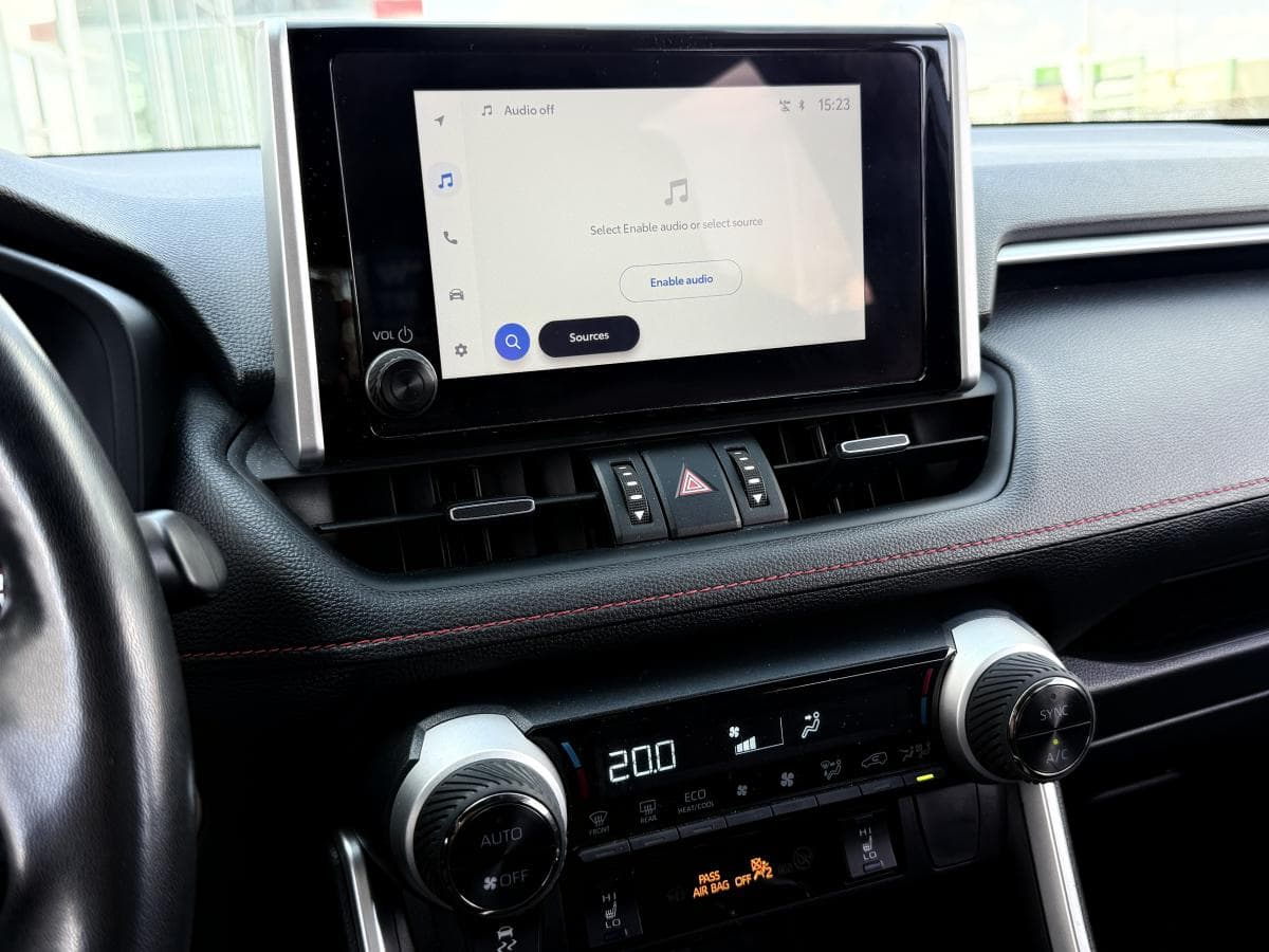 Toyota RAV4 Prime XSE 2023 — photo 13