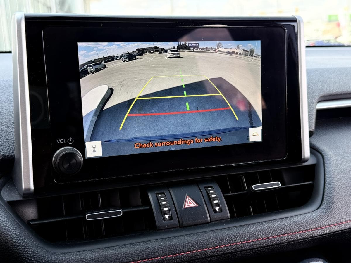Toyota RAV4 Prime XSE 2023 — photo 14