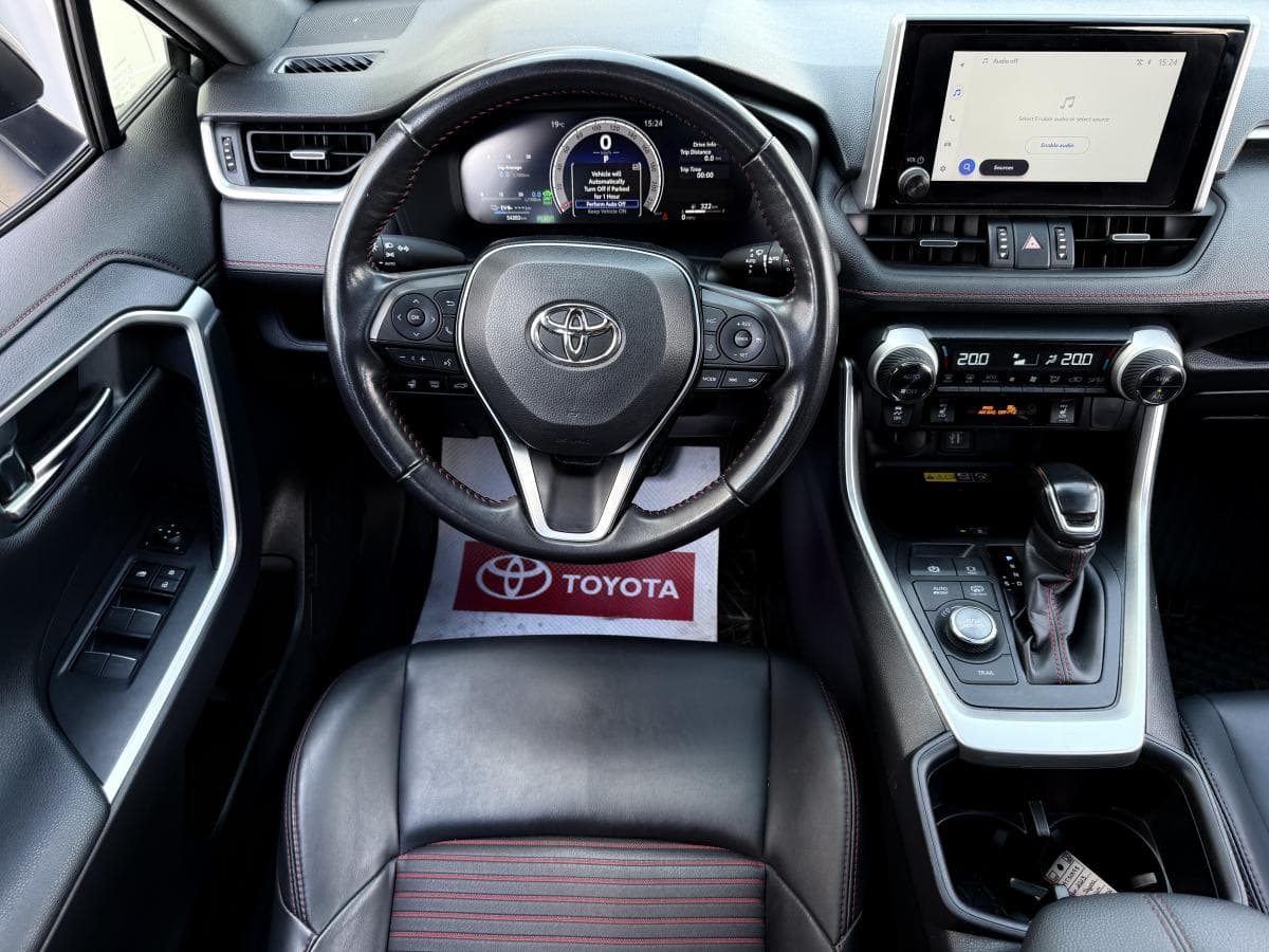 Toyota RAV4 Prime XSE 2023 — photo 16