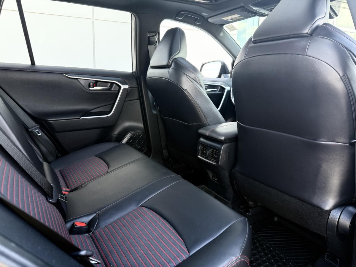 Toyota RAV4 Prime XSE 2023 — photo 21