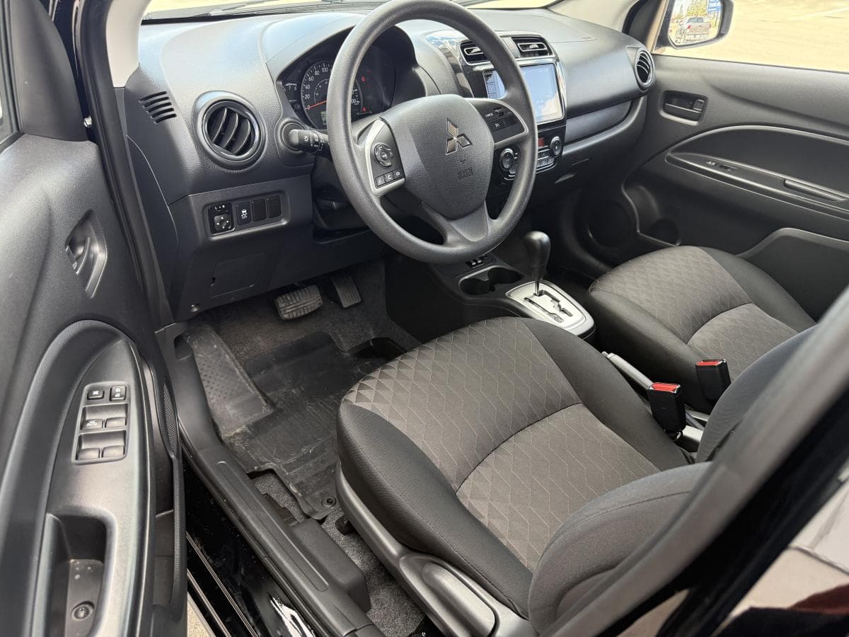 Mitsubishi Mirage ES 2024 — photo 10