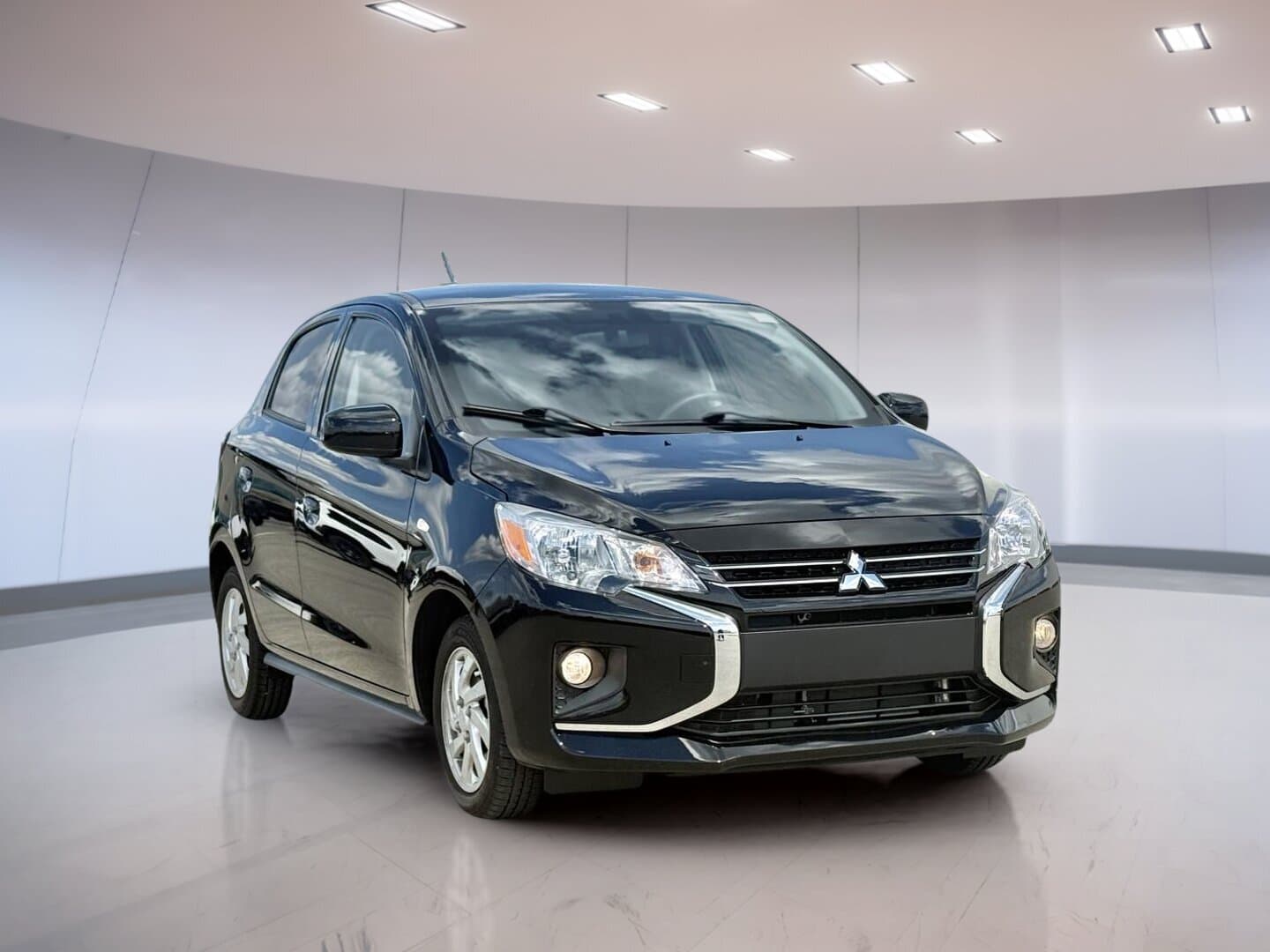 Mitsubishi Mirage ES 2024 — photo 8