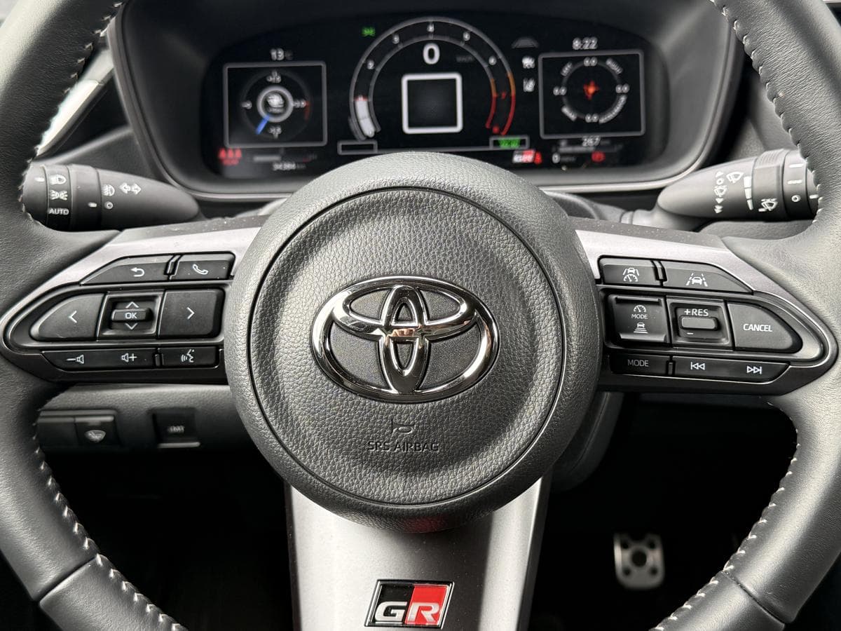 Toyota GR Corolla Core 2023 — photo 18
