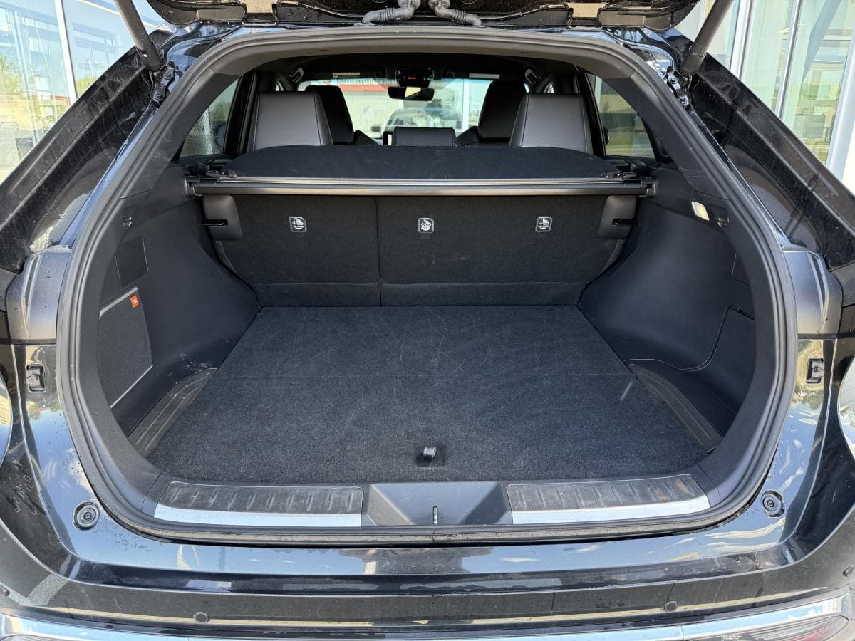 Toyota Venza XLE 2024 — photo 17