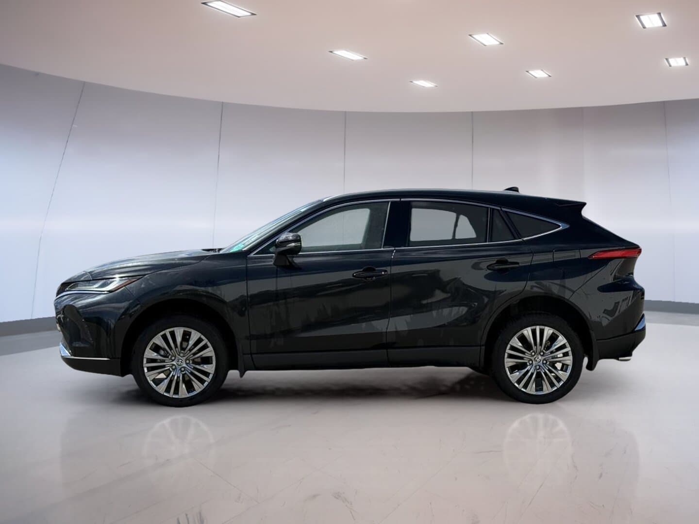 Toyota Venza XLE 2024 — photo 3