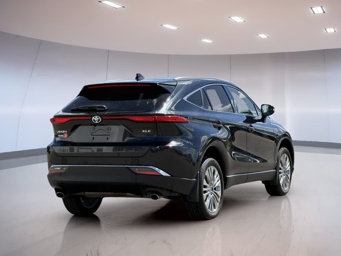 Toyota Venza XLE 2024 — photo 6