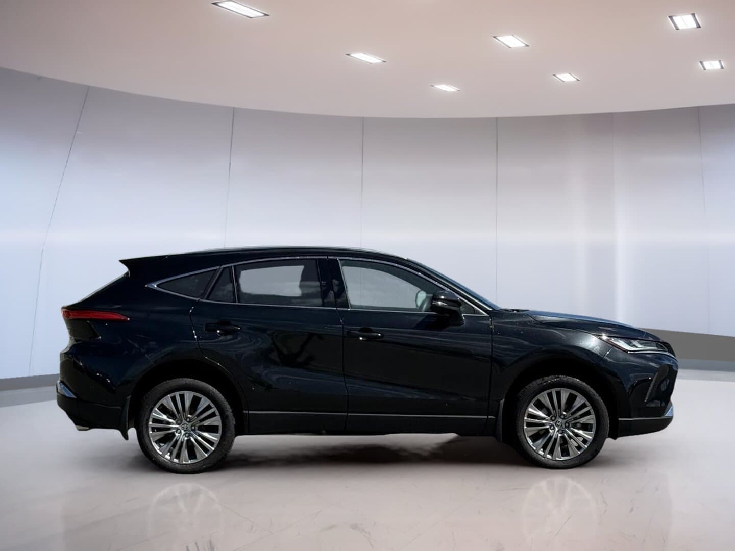 Toyota Venza XLE 2024 — photo 7