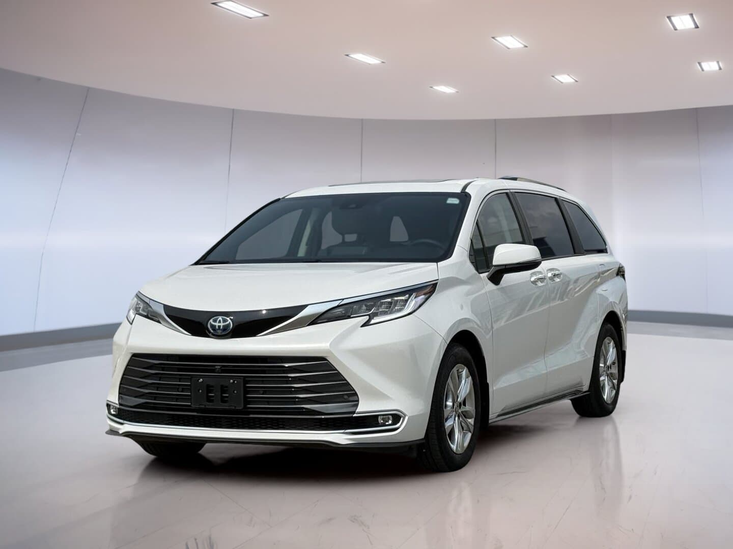 Toyota Sienna Limited 2024 WHI à vendre à Prince Albert