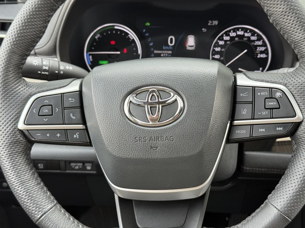 Toyota Sienna Limited 2024 — photo 16