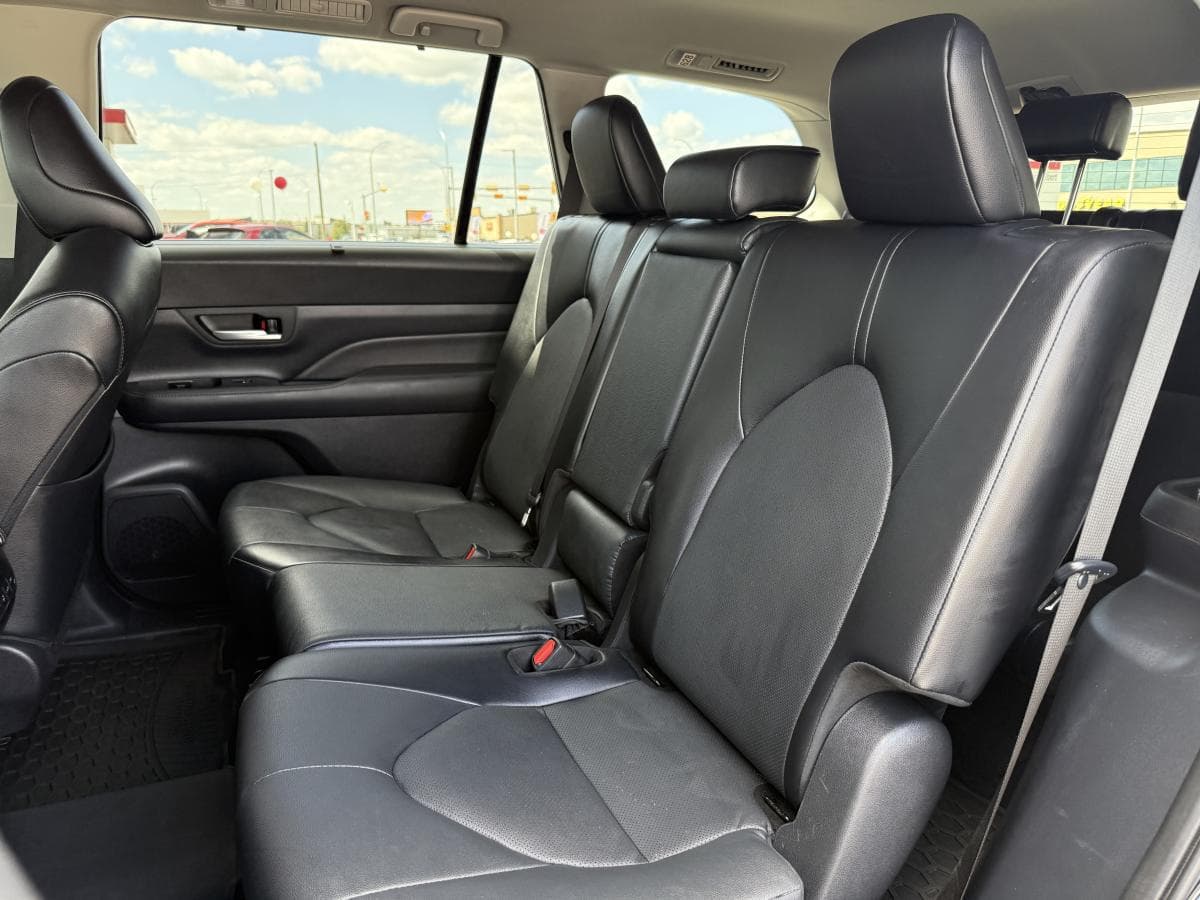 Toyota Grand Highlander XLE 2024 — photo 18