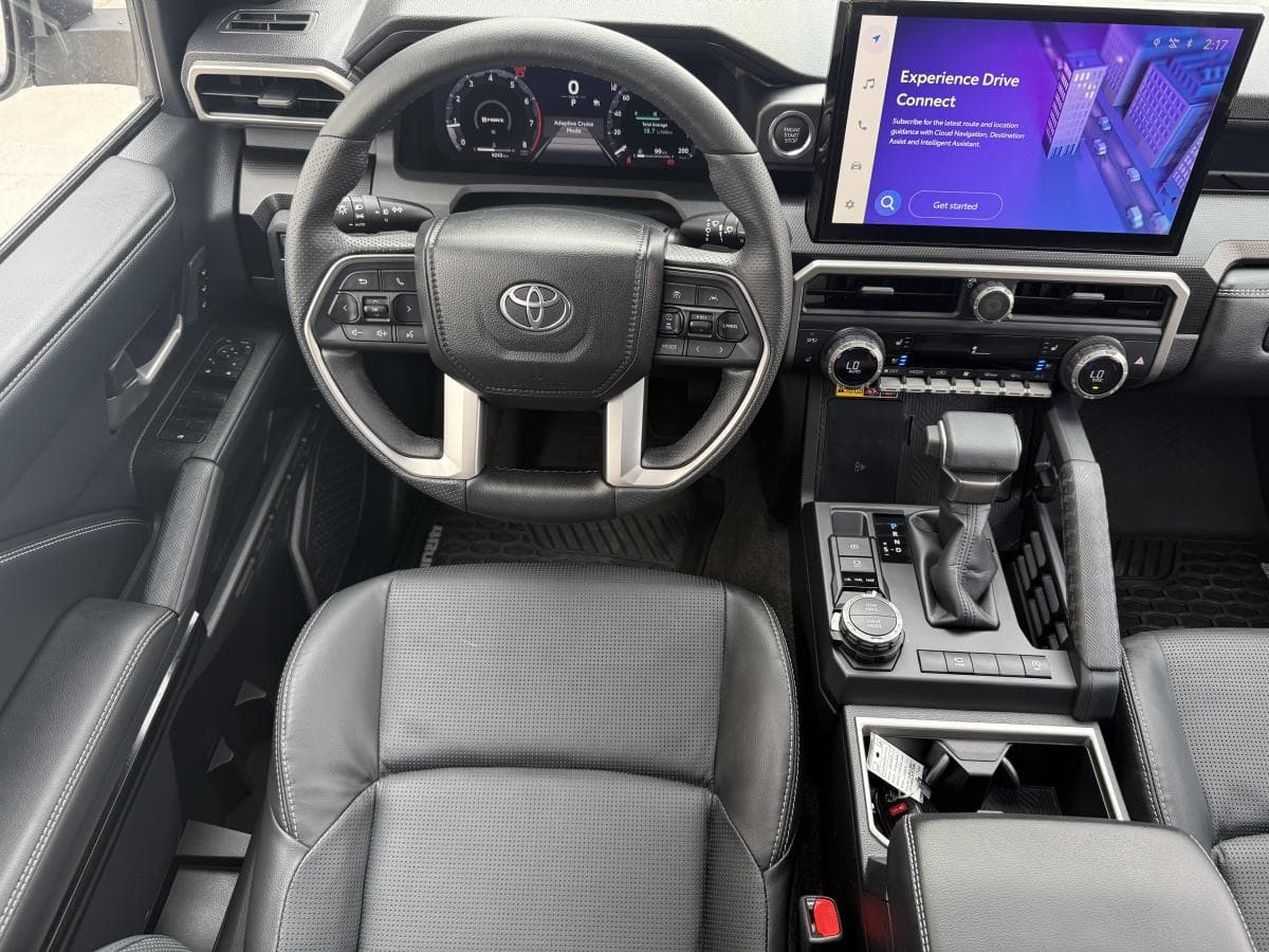 Toyota 4Runner Base 2025 — photo 12