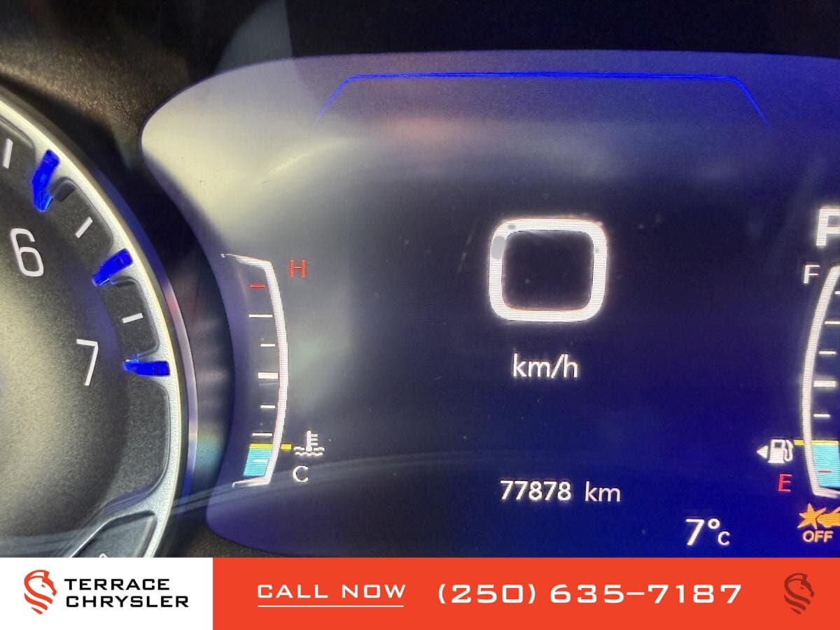Chrysler Pacifica Touring AWD 2022 — photo 14
