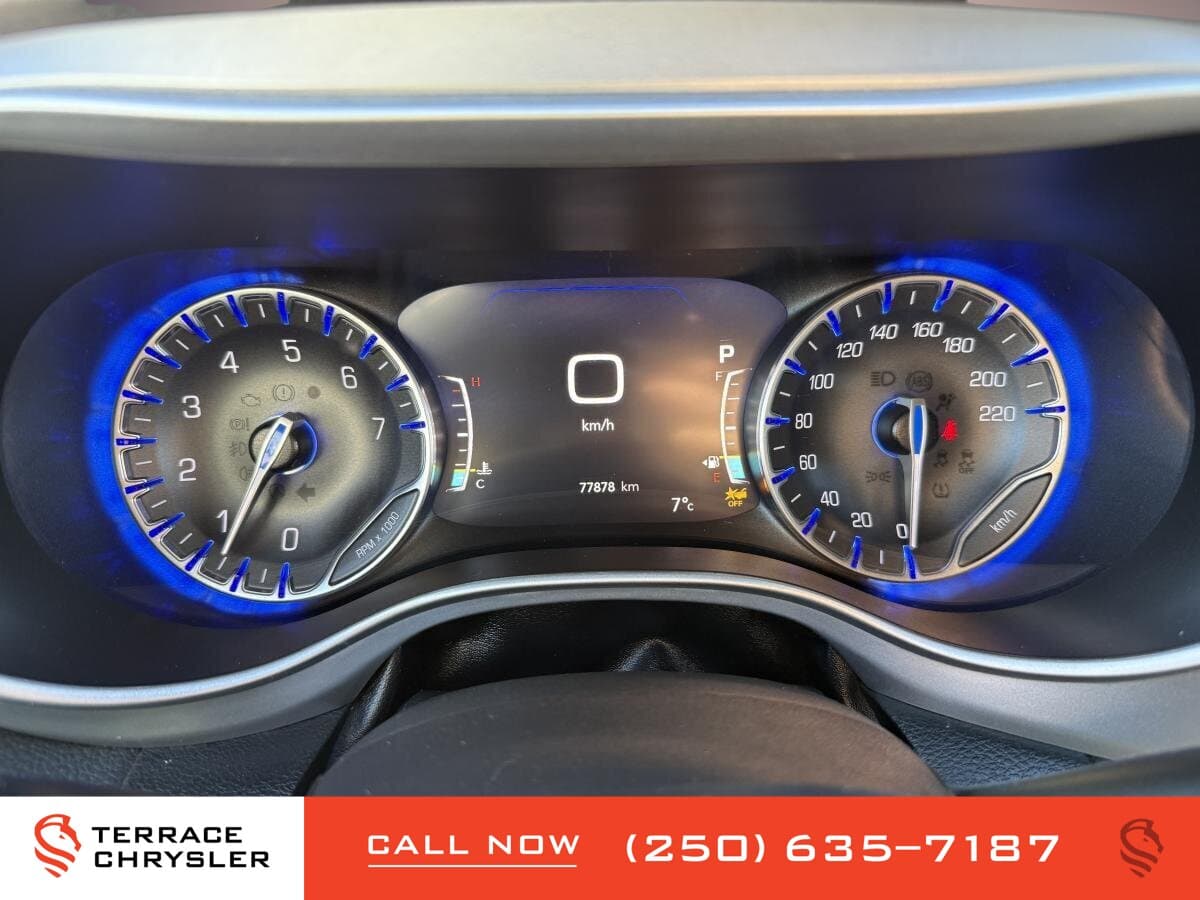 Chrysler Pacifica Touring AWD 2022 — photo 15