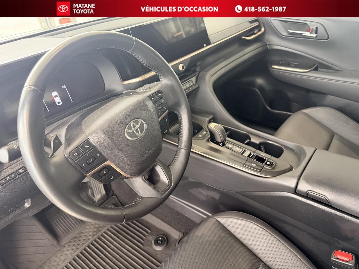 Toyota Crown 2023 — photo 10