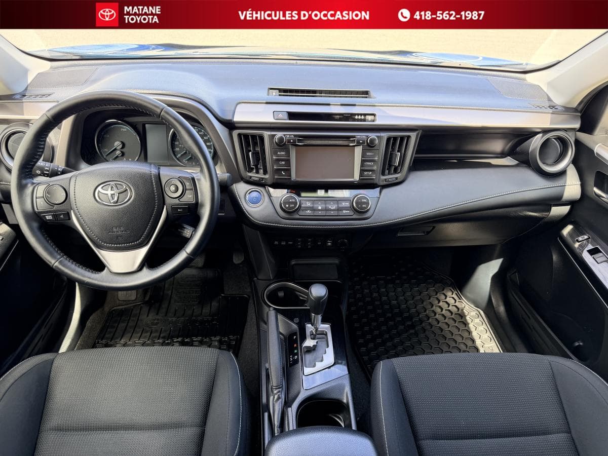 Toyota RAV4 2018 — photo 9