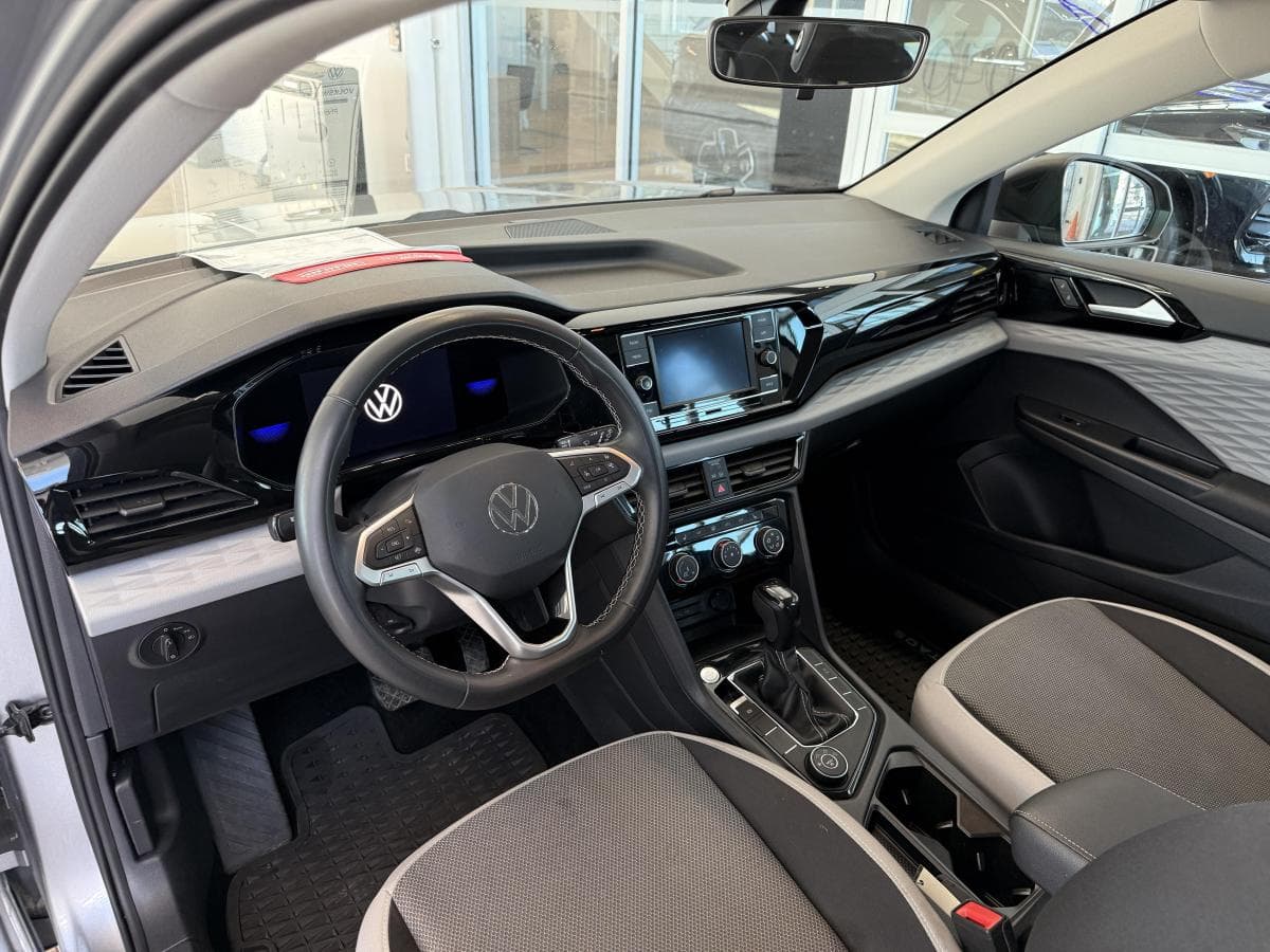 Volkswagen Taos 2023 — photo 12