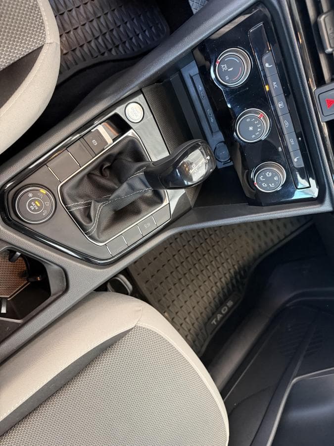Volkswagen Taos 2023 — photo 13