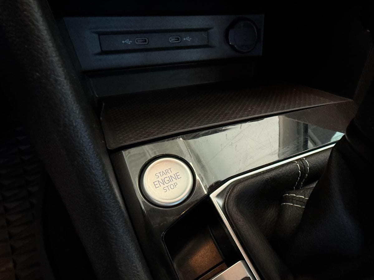 Volkswagen Taos 2023 — photo 14