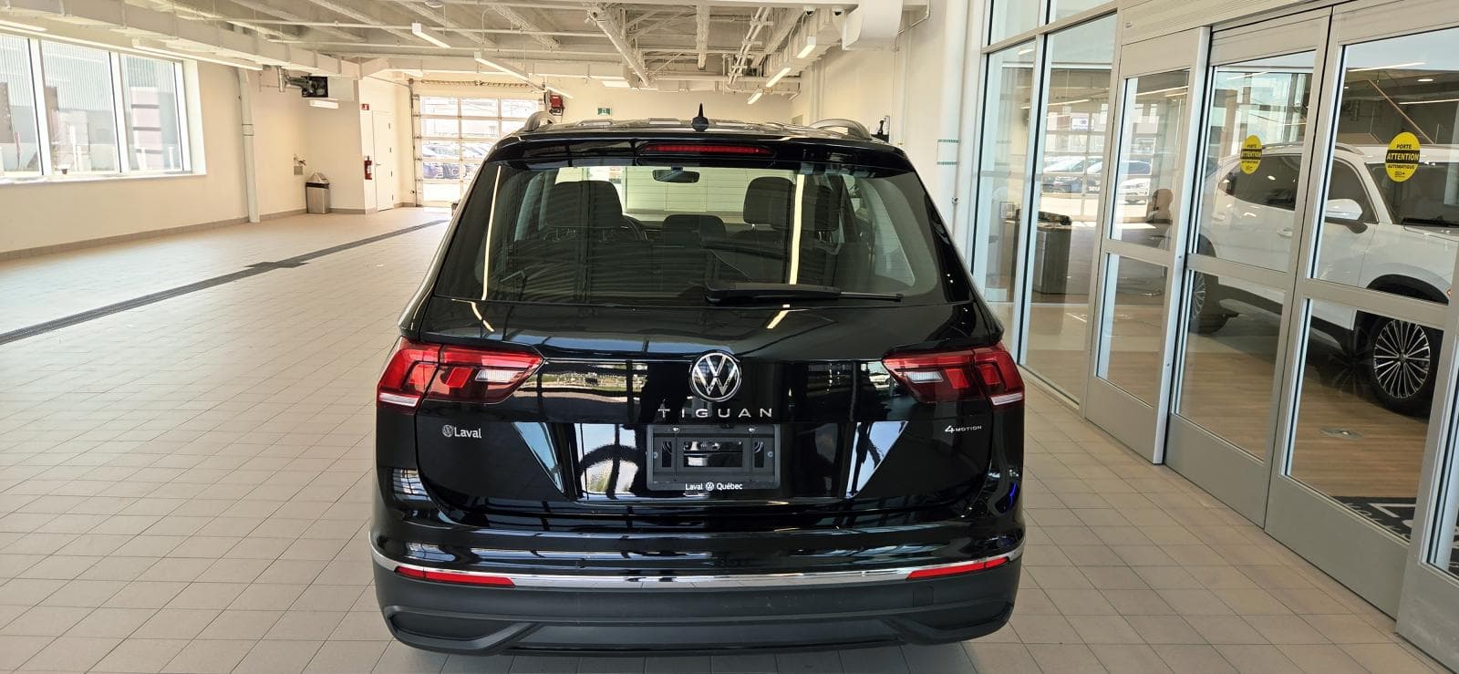 Volkswagen Tiguan 2023 — photo 6