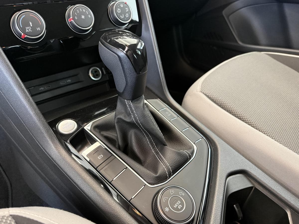 Volkswagen Taos 2023 — photo 12