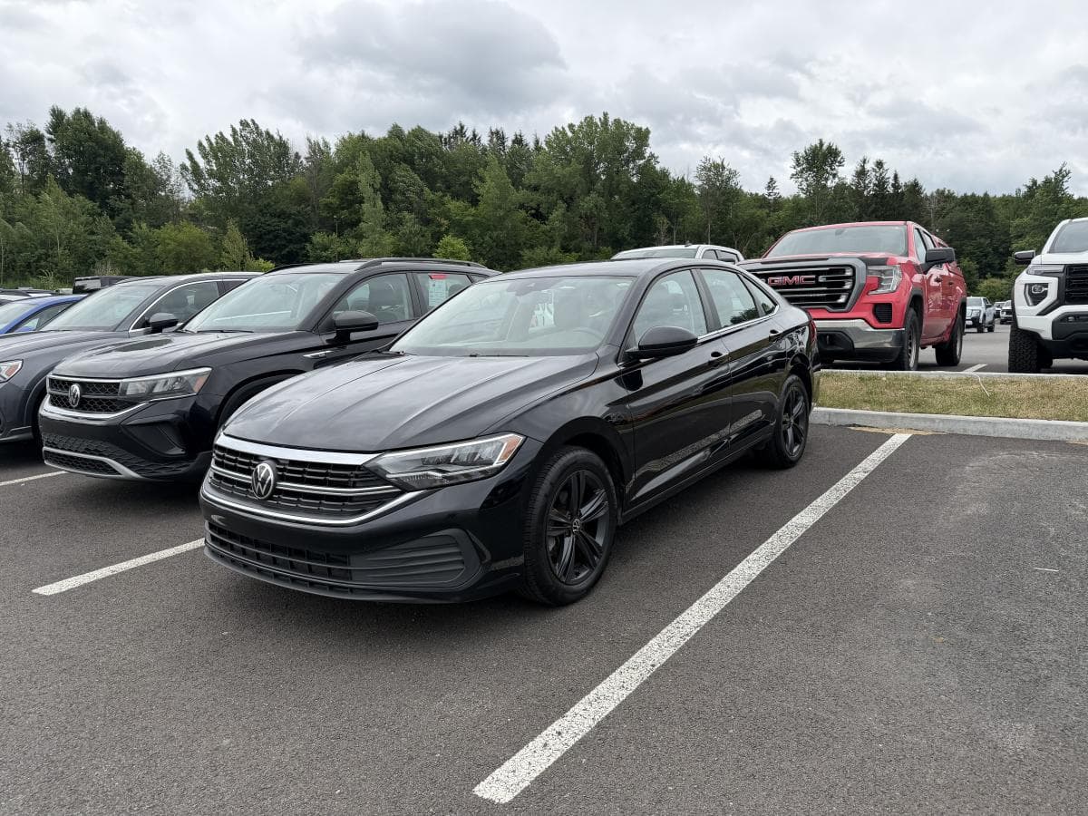 Volkswagen Jetta 2023 à vendre à Québec