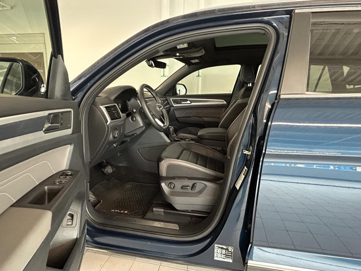 Volkswagen Atlas Cross Sport 2023 — photo 14