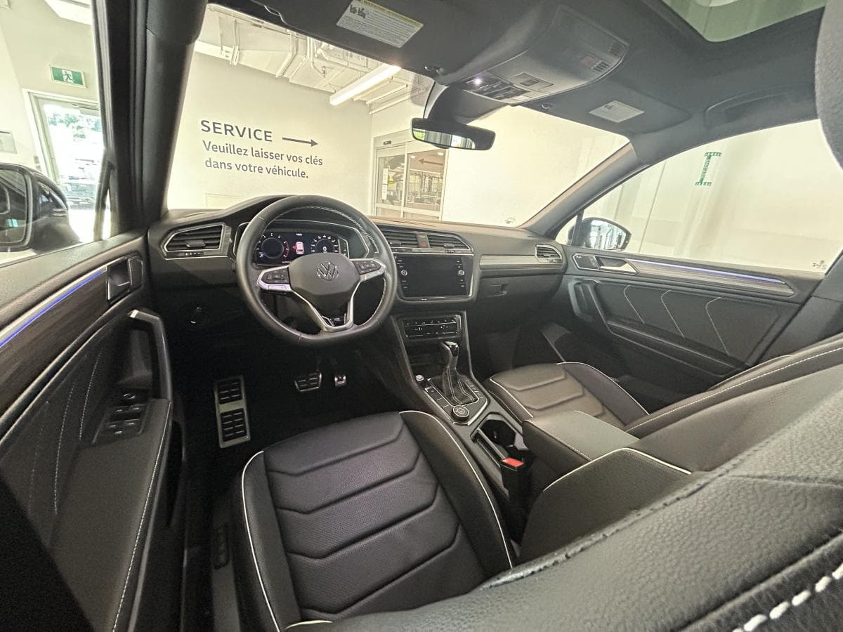 Volkswagen Tiguan 2023 — photo 12