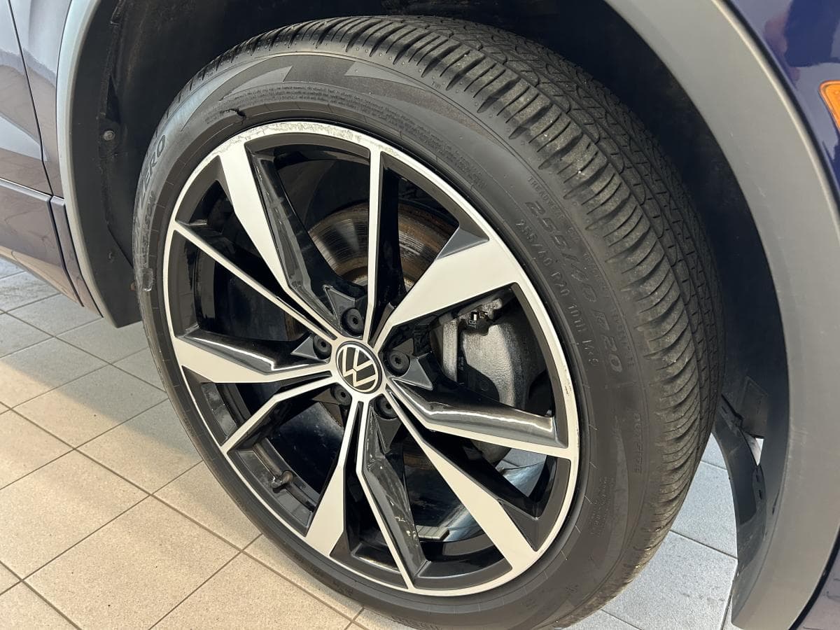 Volkswagen Tiguan 2023 — photo 9