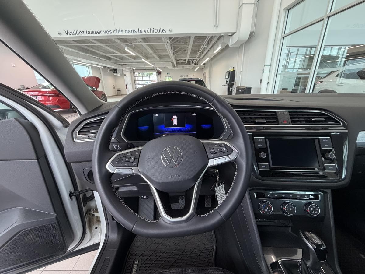 Volkswagen Tiguan 2023 — photo 15
