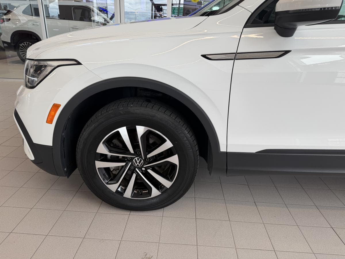 Volkswagen Tiguan 2023 — photo 9