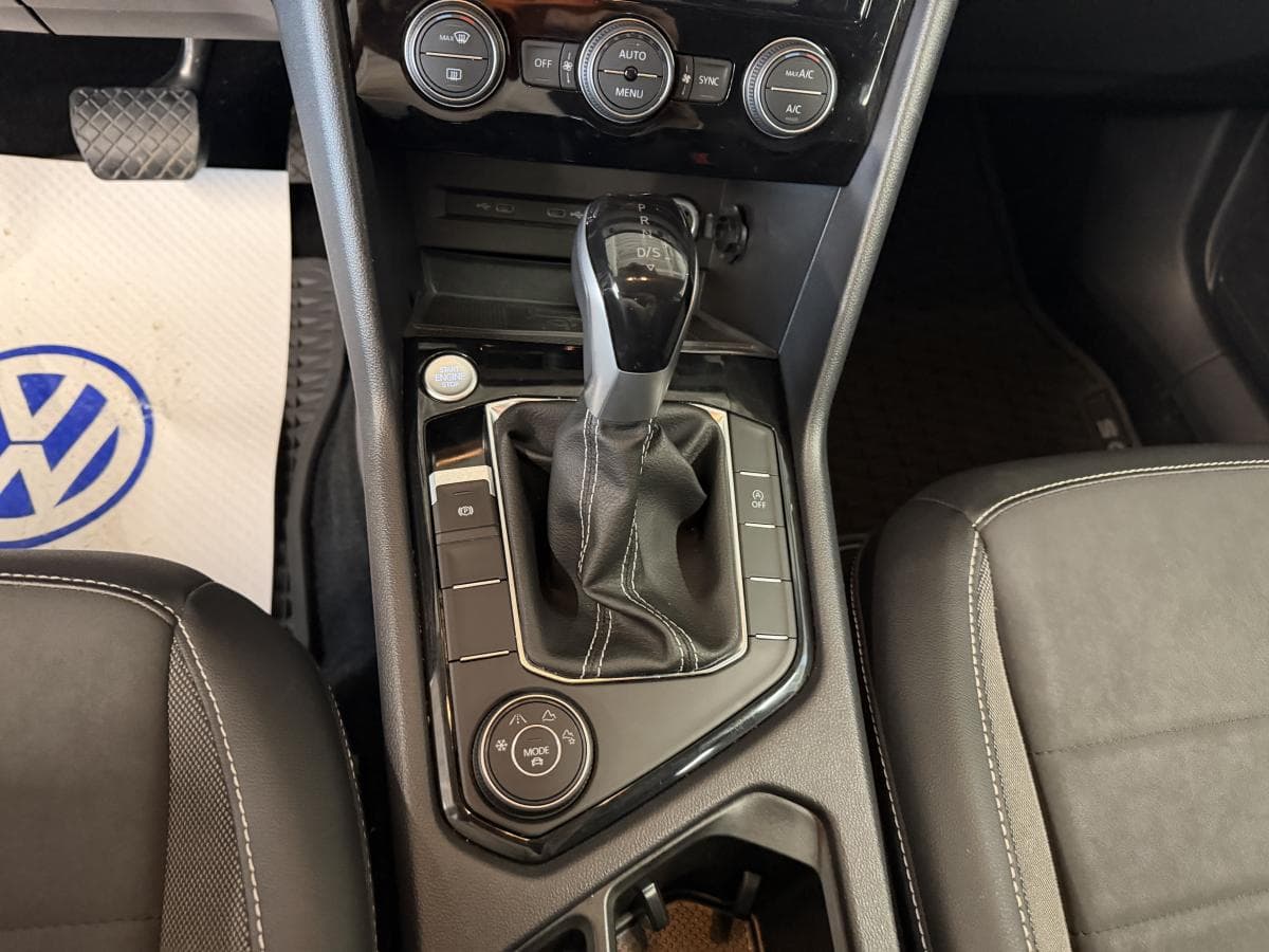 Volkswagen Taos 2023 — photo 15