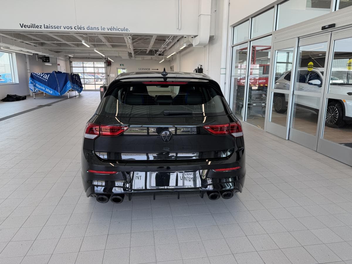Volkswagen Golf R 2025 — photo 7