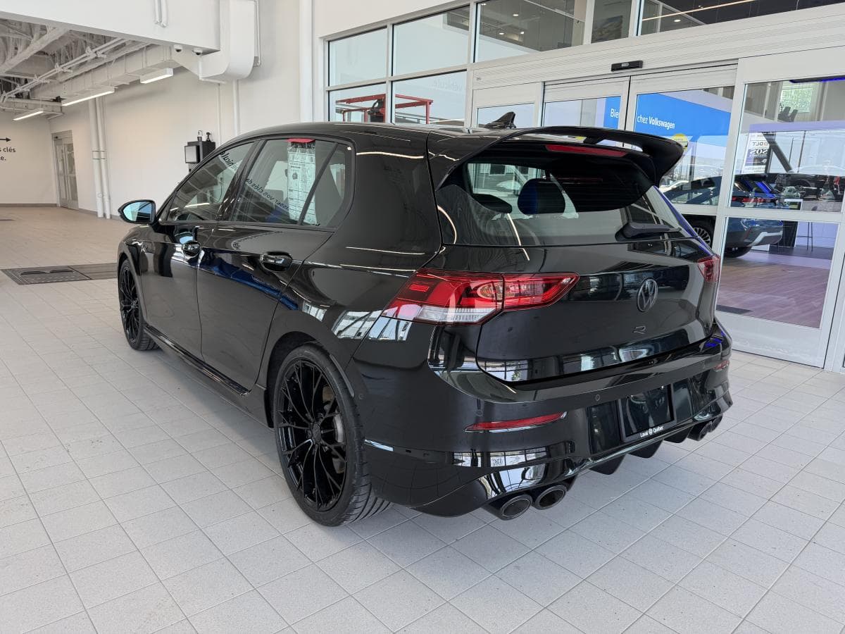 Volkswagen Golf R 2025 — photo 9