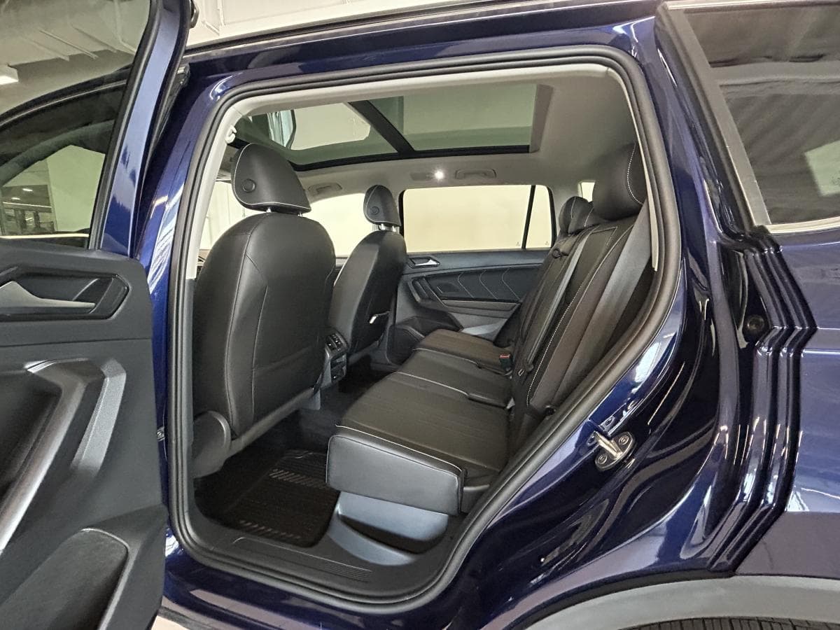 Volkswagen Tiguan 2023 — photo 10