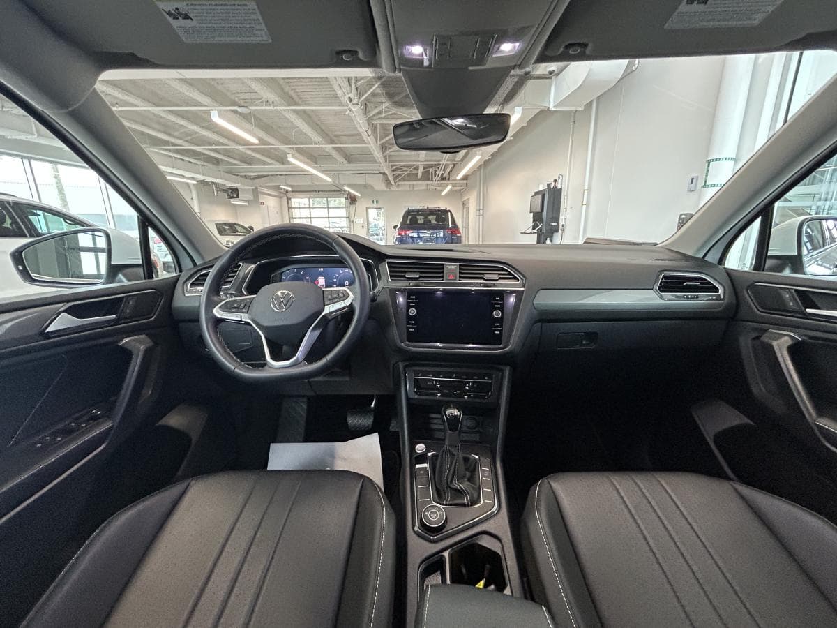 Volkswagen Tiguan 2023 — photo 10