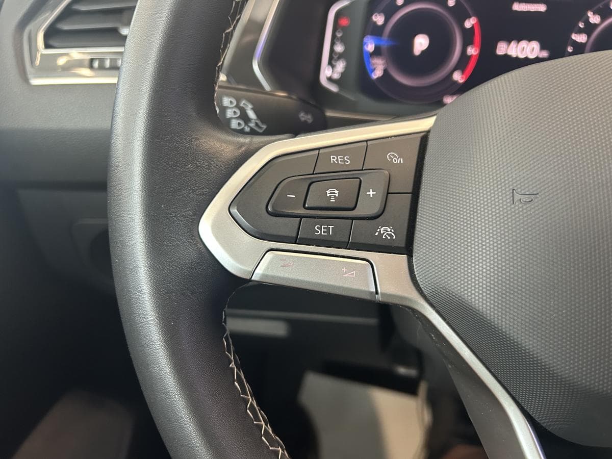 Volkswagen Tiguan 2023 — photo 13