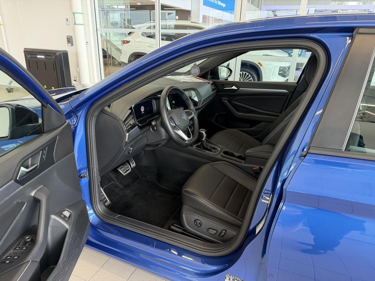 Volkswagen Jetta 2024 — photo 11