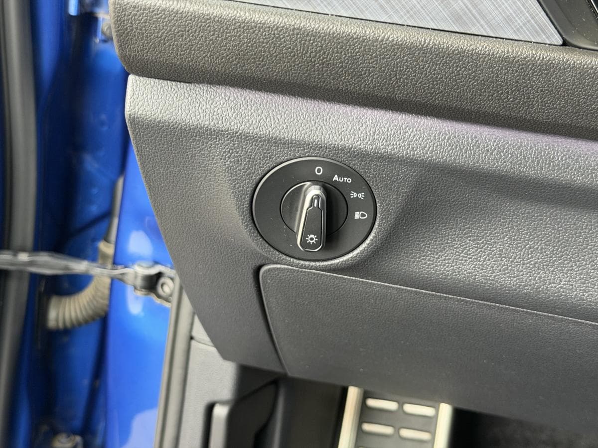 Volkswagen Jetta 2024 — photo 19