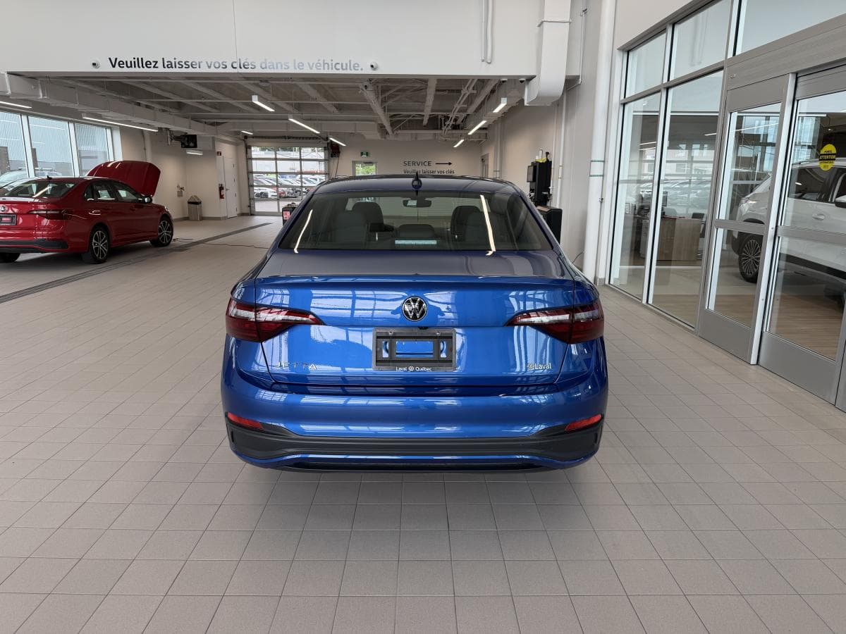 Volkswagen Jetta 2024 — photo 6