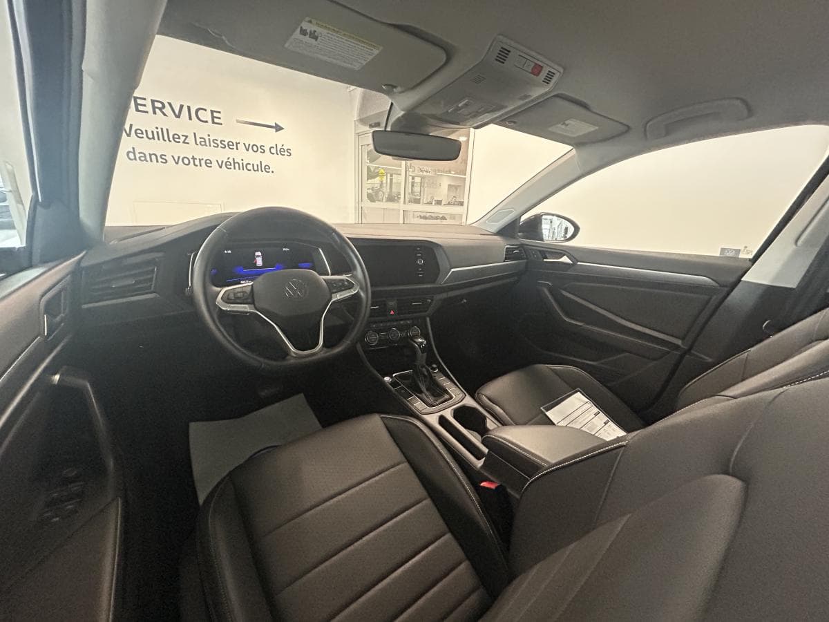 Volkswagen Jetta 2023 — photo 11
