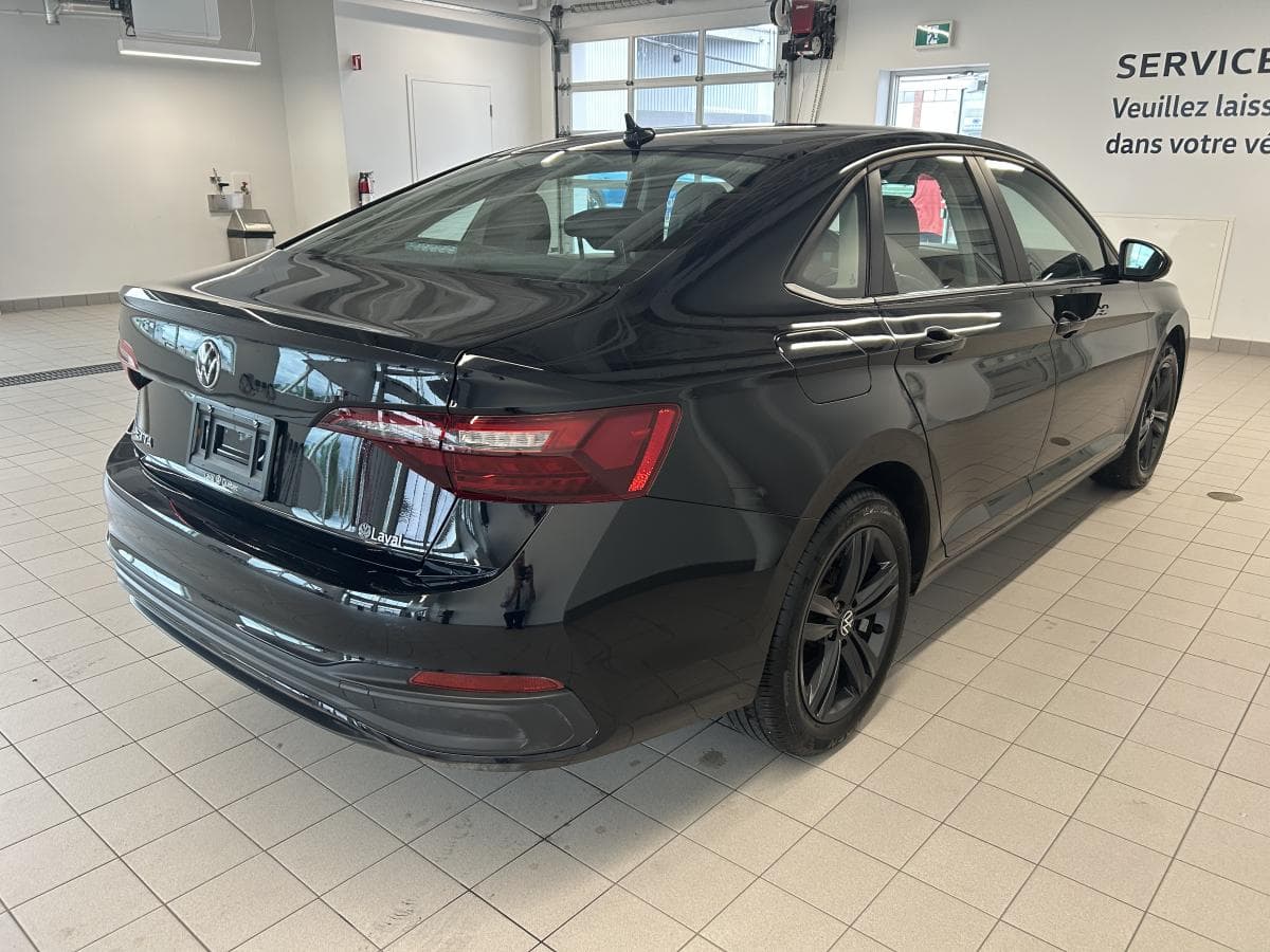Volkswagen Jetta 2023 — photo 5