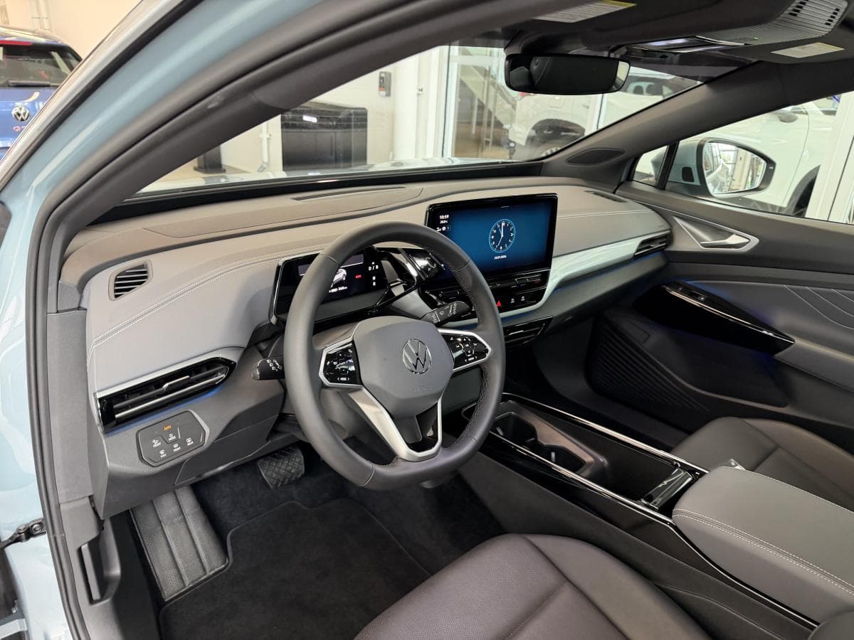 Volkswagen ID.4 2023 — photo 10