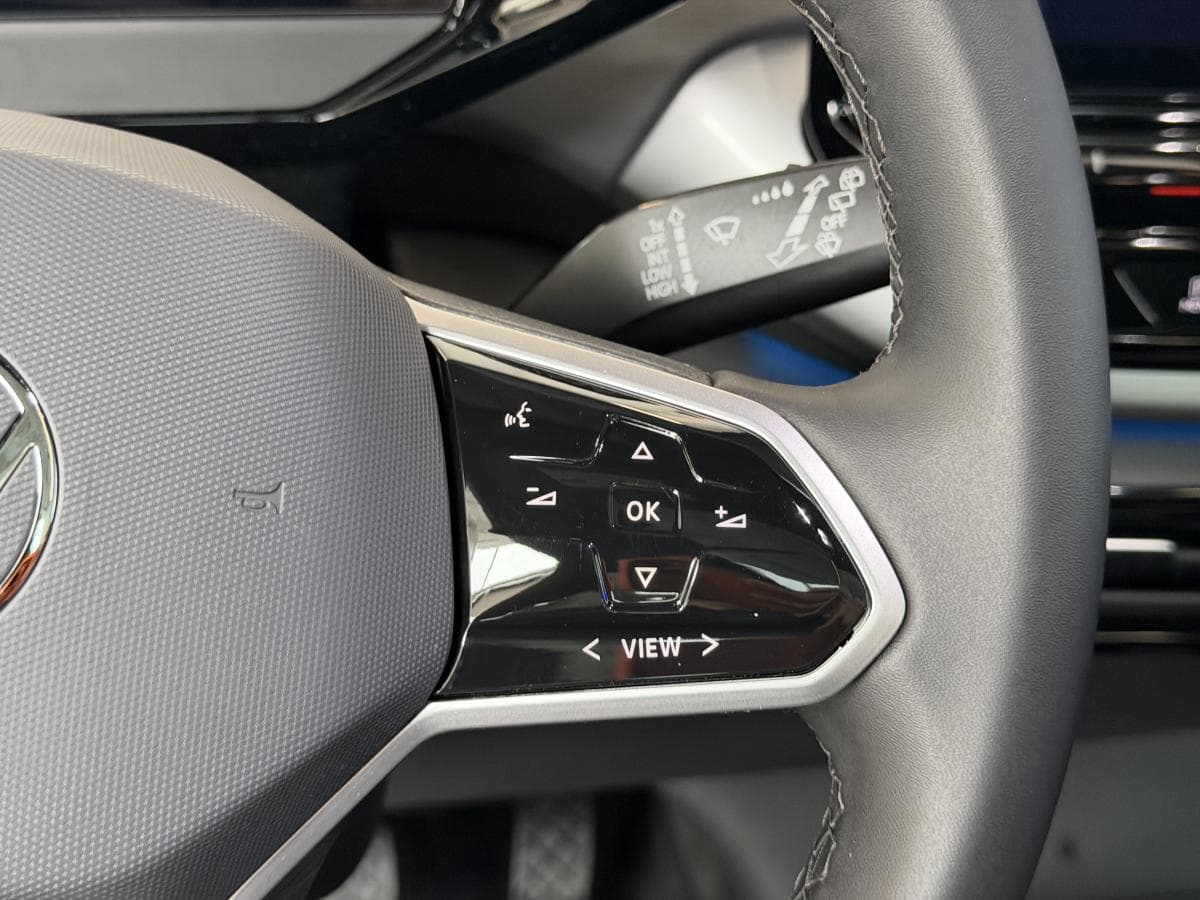 Volkswagen ID.4 2023 — photo 18