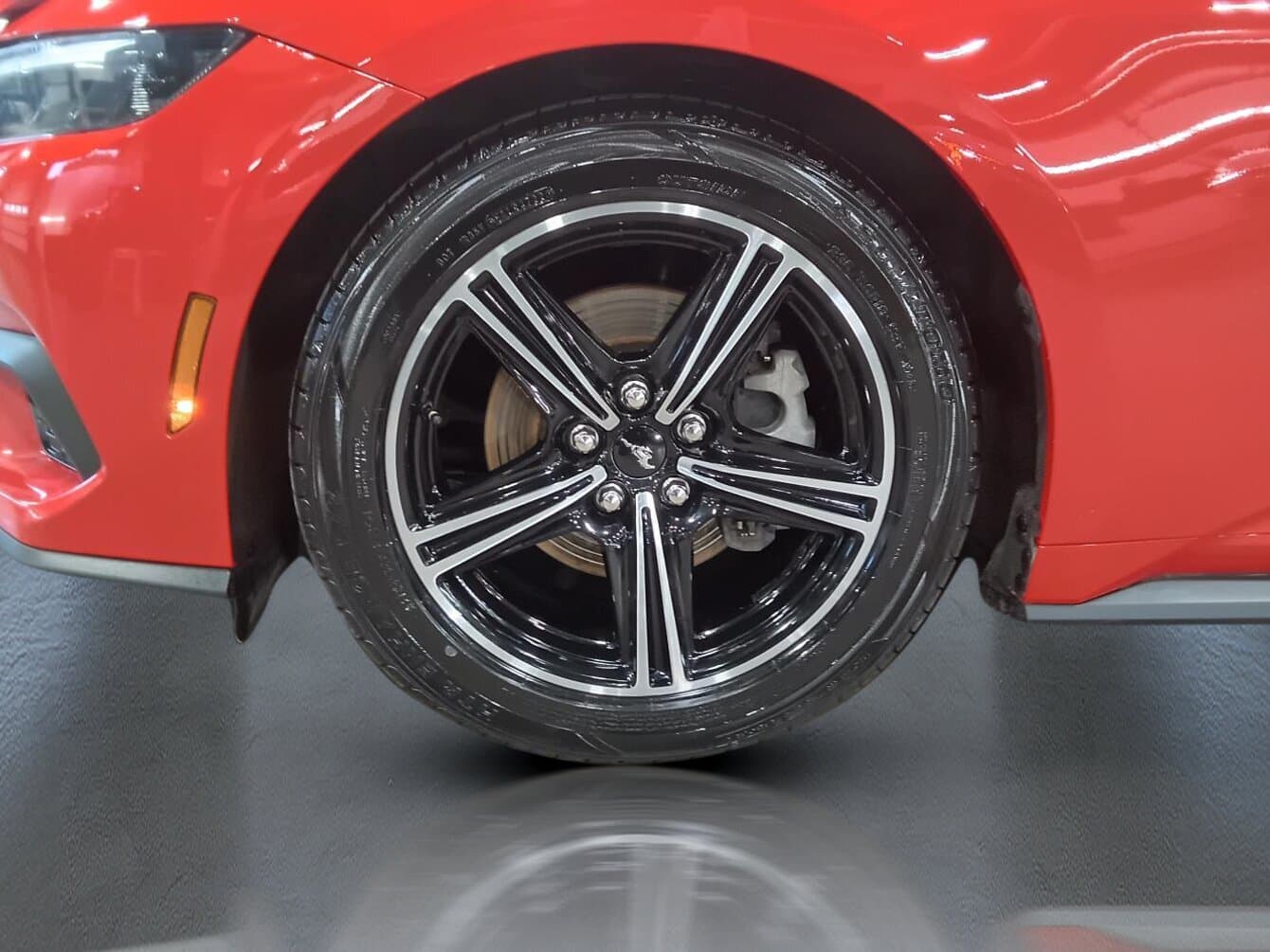 Ford Mustang ECOBOOST CONVERTIBLE *TURBO *BIZONE *CUIR *CAM&Eacute;RA *APPLE CAR PLAY/ANDROID AUTO 2025 — photo 10