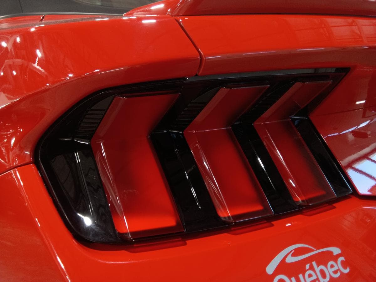 Ford Mustang ECOBOOST CONVERTIBLE CUIR *BIZONE *TURBO *CAM&Eacute;RA *APPLE CAR PLAY/ANDROID AUTO 2025 — photo 13