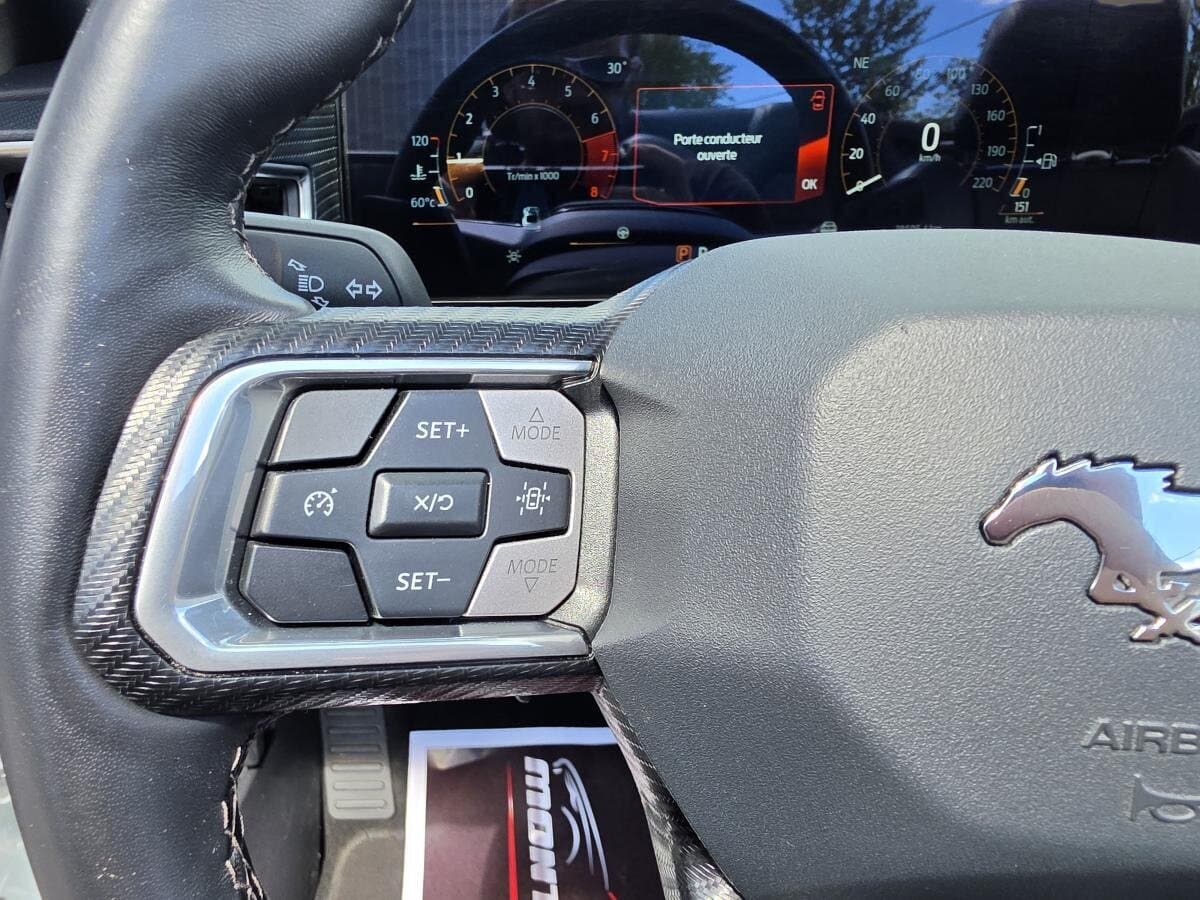 Ford Mustang ECOBOOST * 315HP * D&Eacute;CAPO * CUIR * GPS * VOLANT CHAUFF * 2025 — photo 12