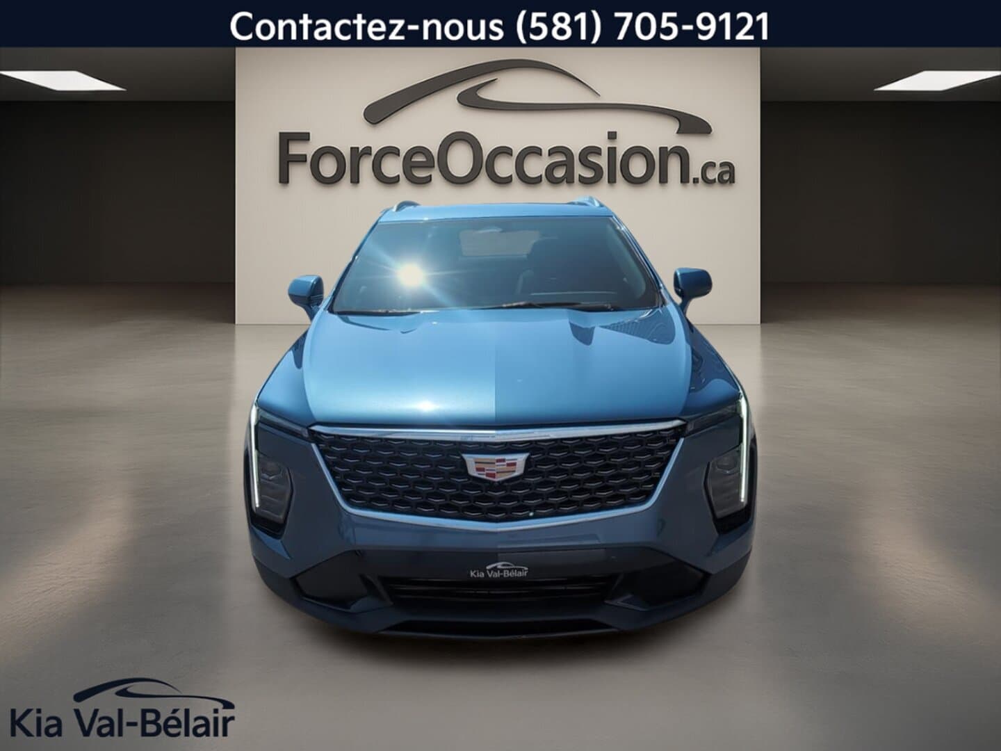 Cadillac XT4 PREMIUM LUXURY * AWD * CUIR * TOIT * BI-ZONE * VOLANT CHAUFF * 2025 — photo 2