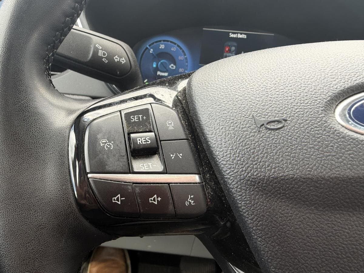 Ford Escape PHEV 2025 — photo 10