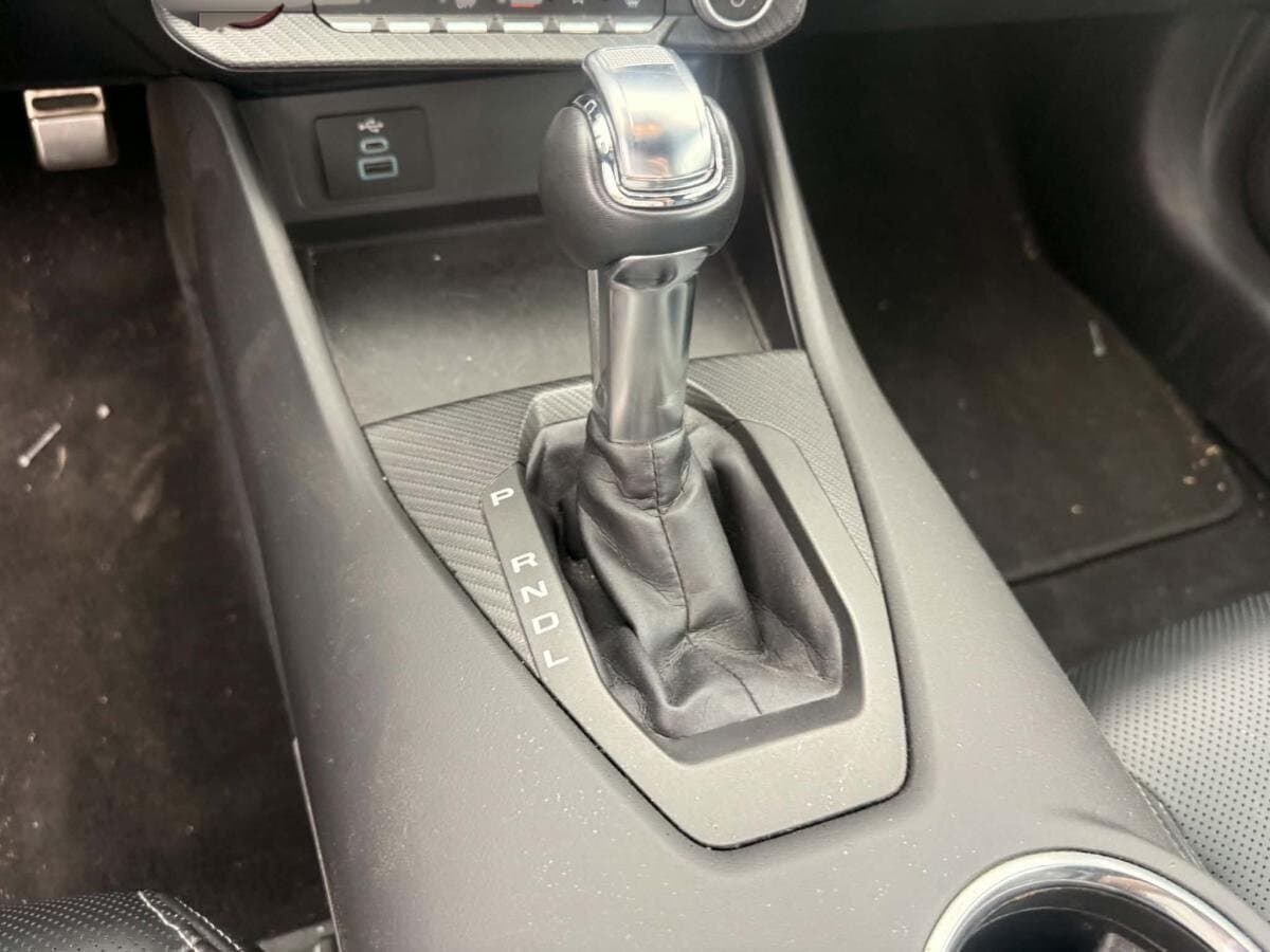 Ford Mustang EcoBoost haut niveau &agrave; toit fuyant 2025 — photo 7