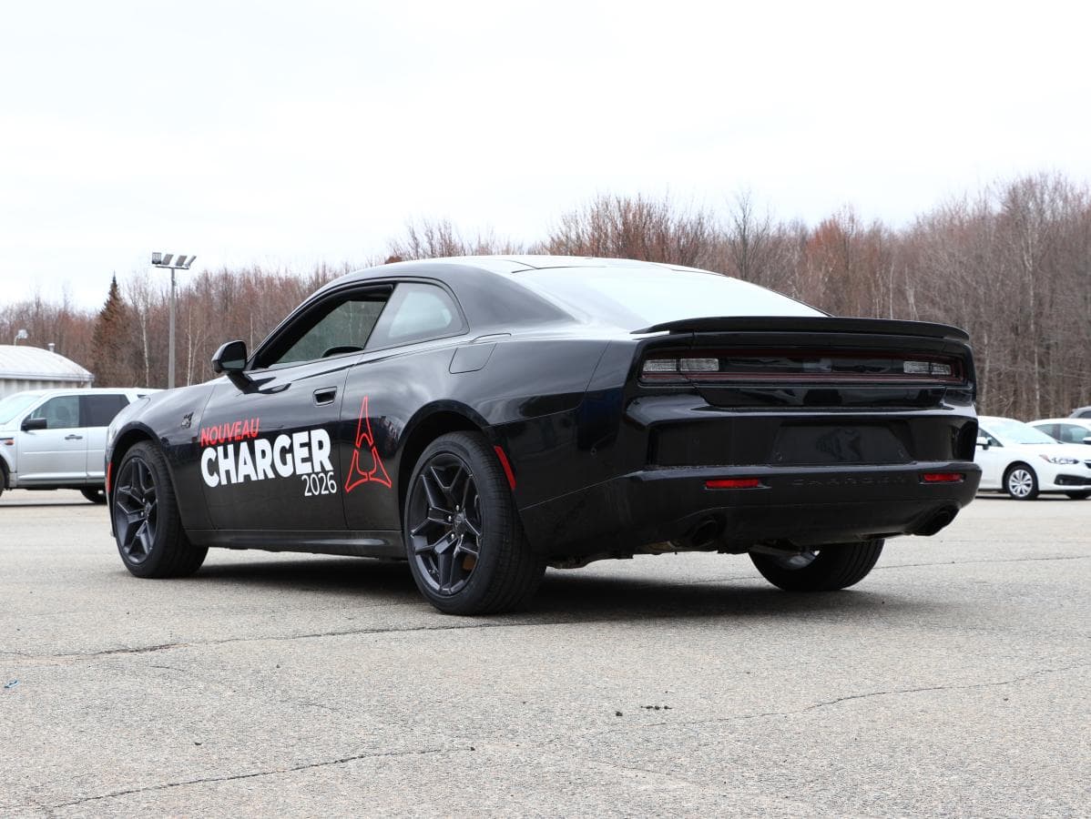 Dodge Charger 2026 — photo 6